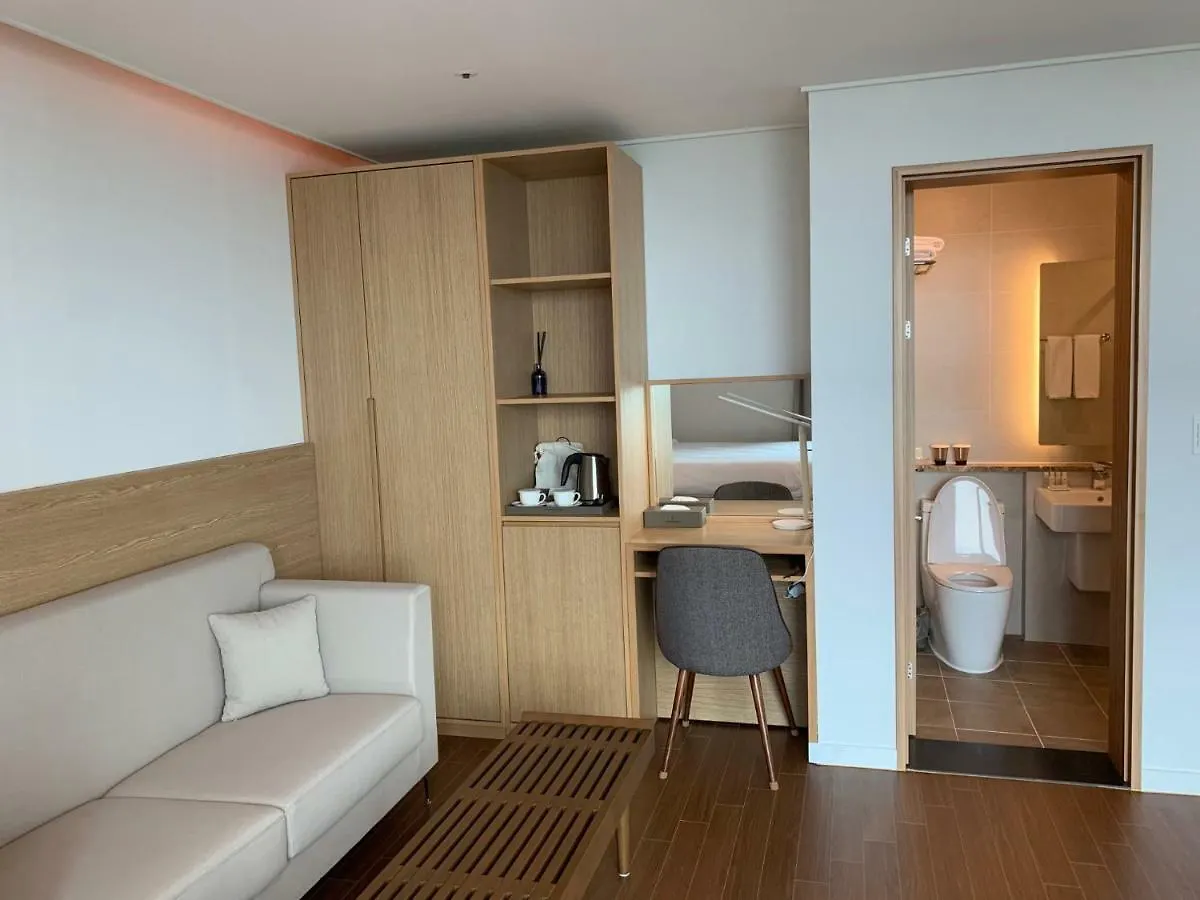 Lemain Hotel Jeju 3*,
